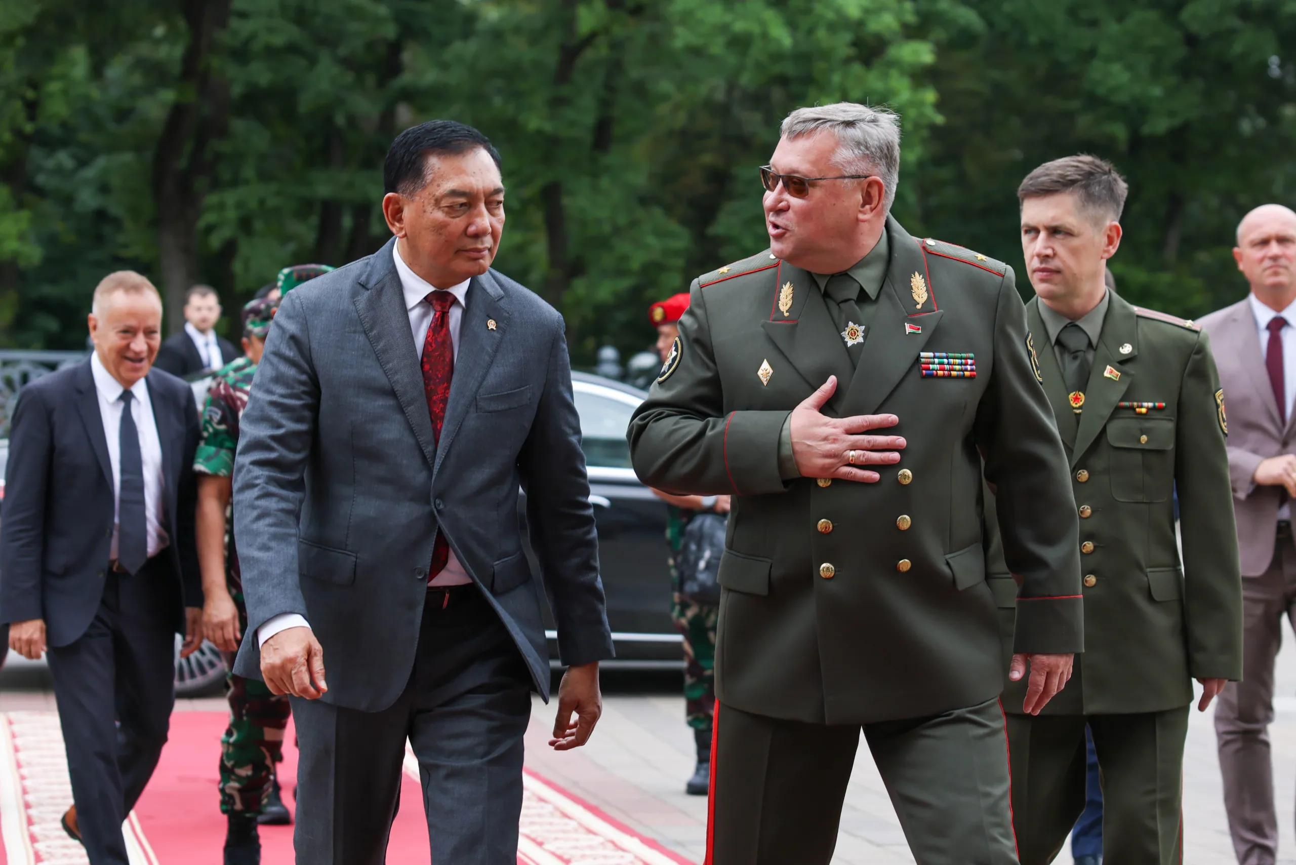 Menteri Pertahanan Sjafrie Sjamsoeddin ke Belarus