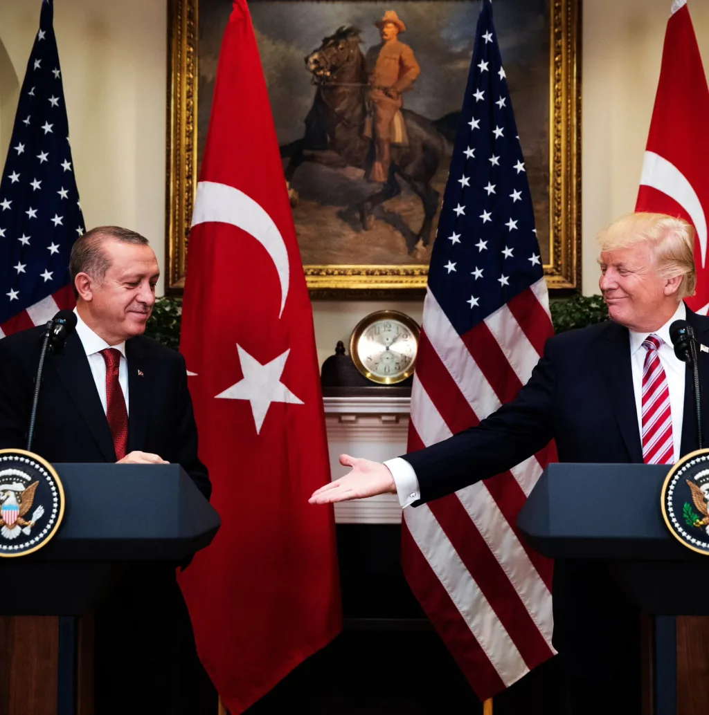 Trump akan Bertemu Erdogan di AS, Bahas Pesawat Tempur F-16 hingga F-35
