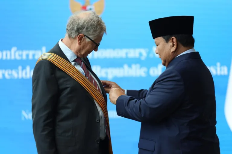 Prabowo bersama Bill Gates