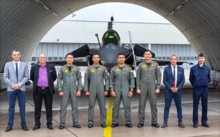 Empat Penerbang TNI AU Sukses Terbang Solo dengan Pesawat Tempur Rafale