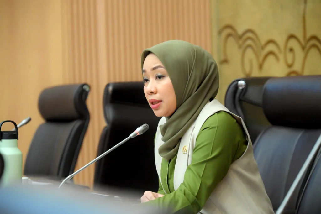 Anggota_Komisi_XII_DPR_RI_Ratna_Juwita_Sari__Foto__Tari_vel20251020152943
