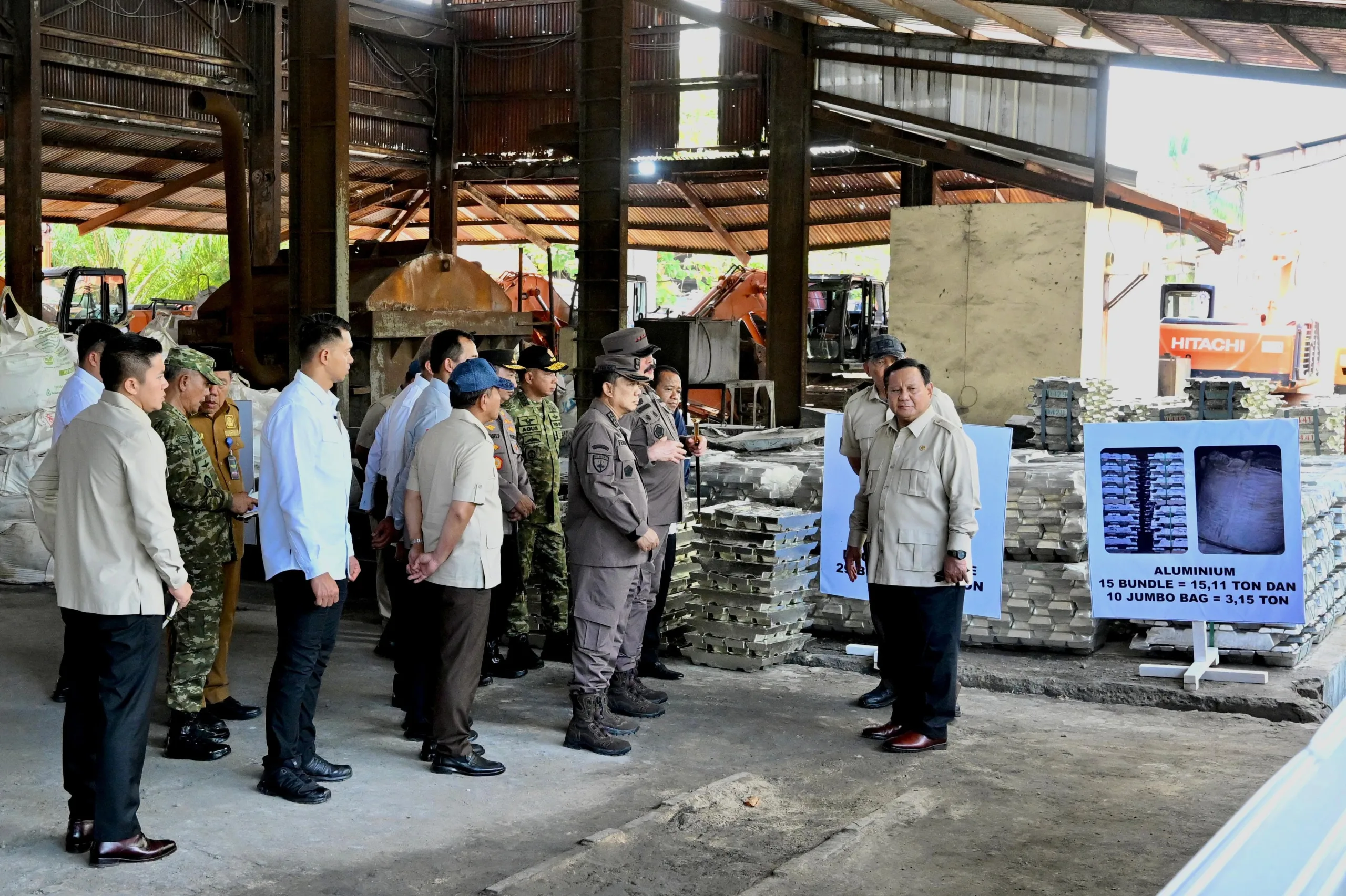 Presiden Prabowo Saksikan Penyerahan Aset Rampasan Tambang Ilegal kepada PT Timah