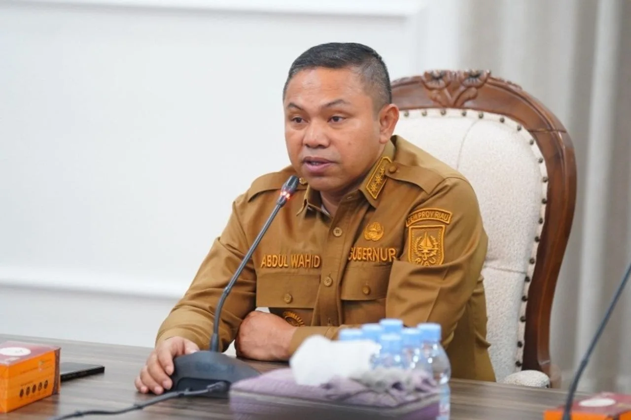 Gubernur Riau