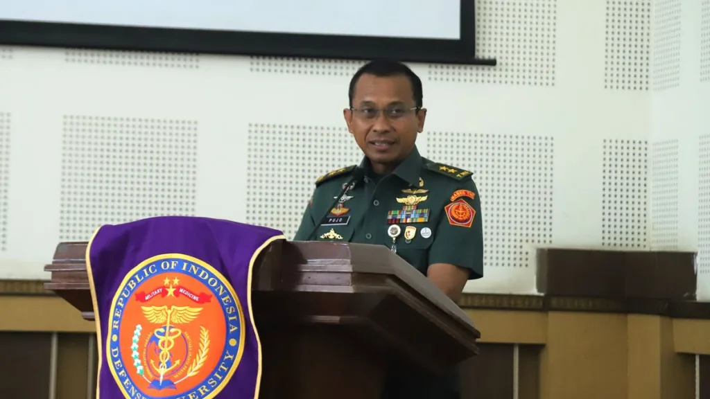 Mayjen TNI (Purn) Prihati Pujowaskito