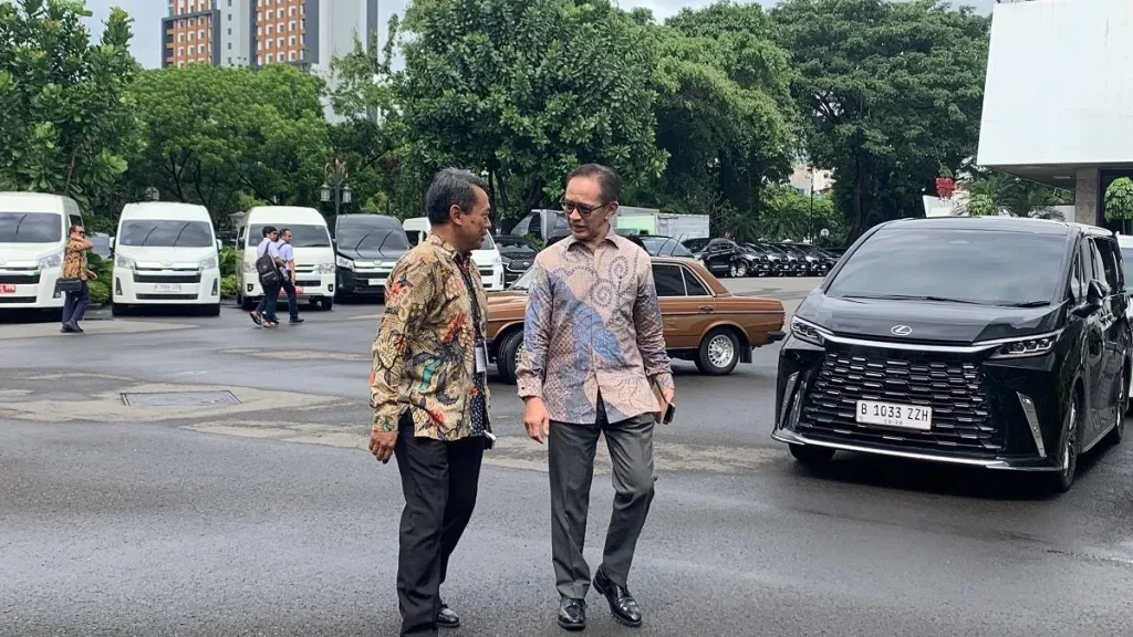 Eks-Menlu-Marty-Natalegawa-dan-Retno-Marsudi-Hadiri-Undangan-Presiden-di-Istana
