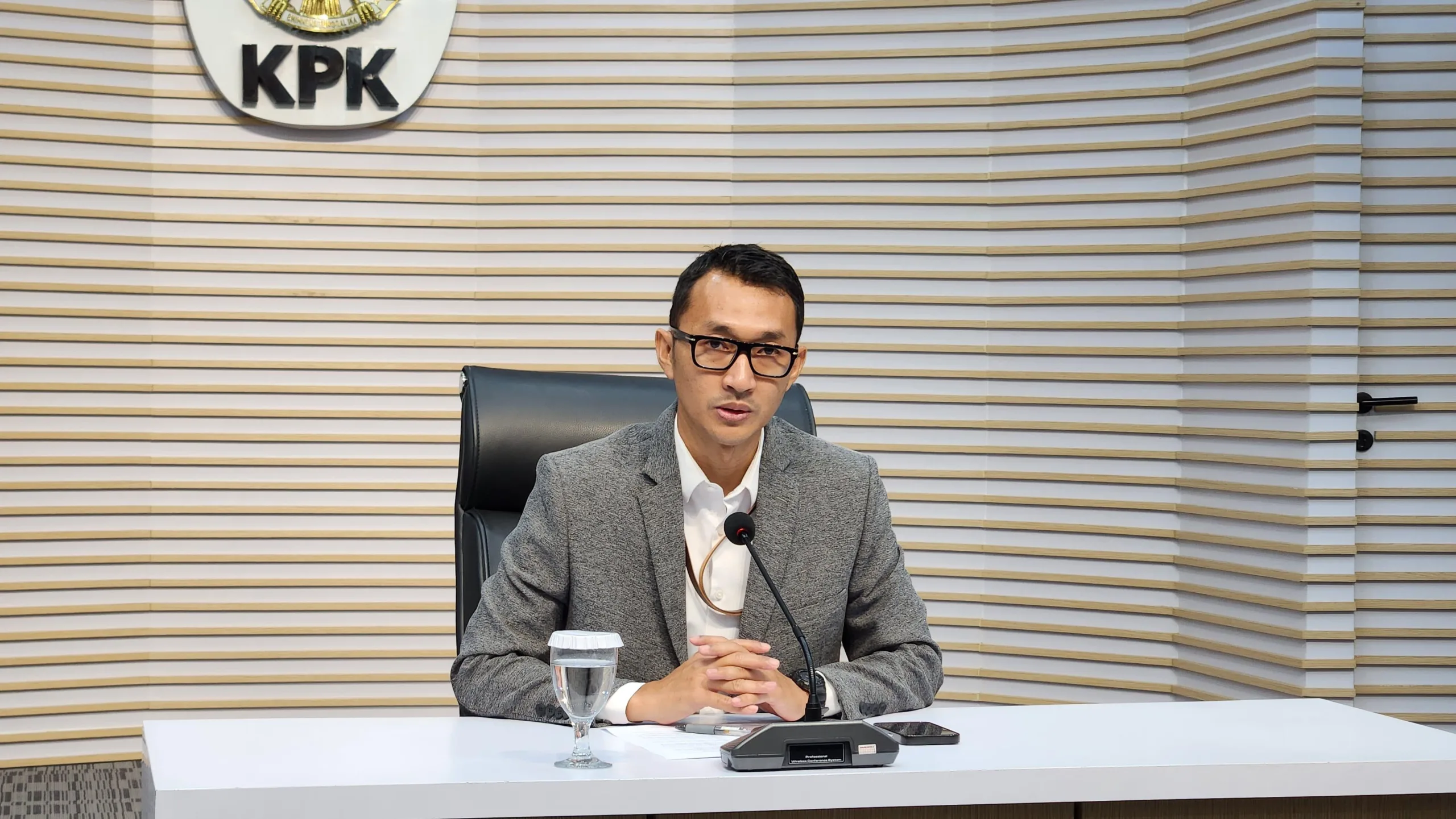 kpk-beberkan-9-kerawanan-korupsi-di-sektor-pendidikan-16062025-114843