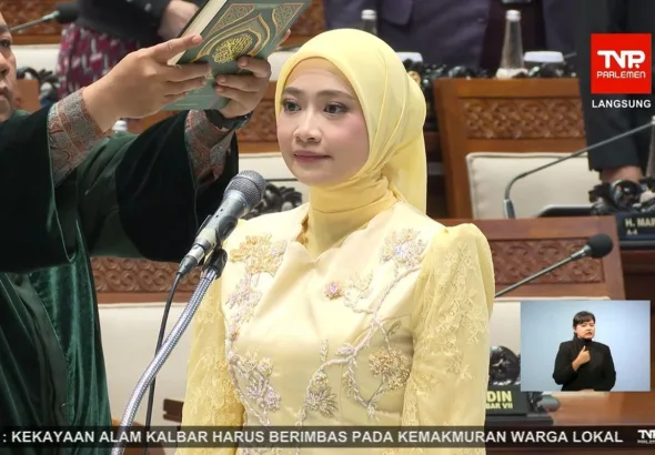Adela Kanasya Adies