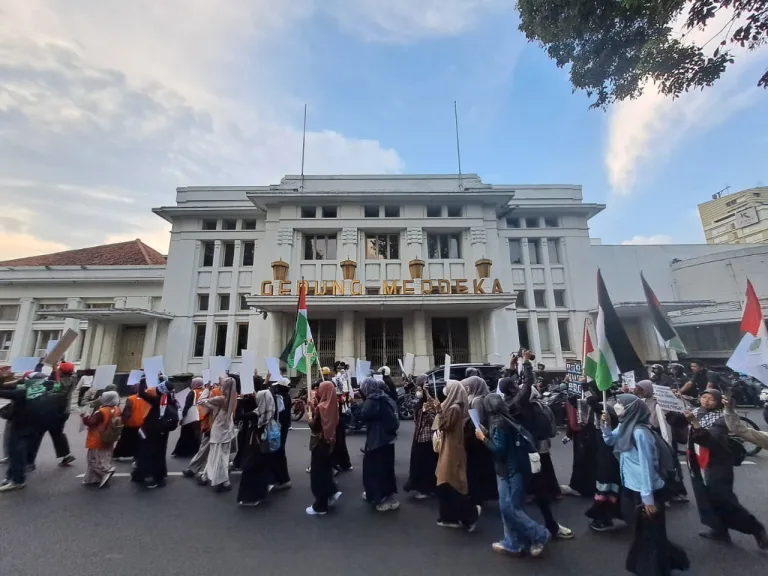 Bandung