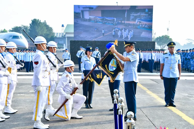 TNI AU