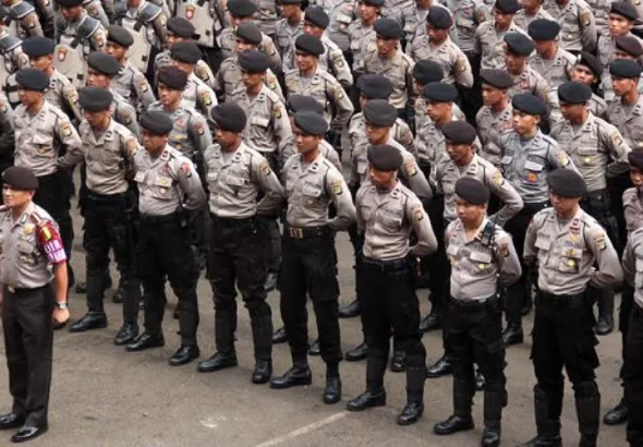 Polisi