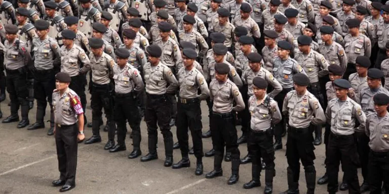 Polisi
