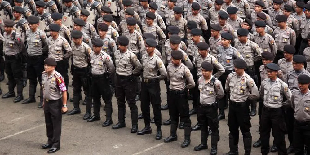 Polisi