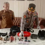 densus-88-turun-tangan-dalami-ledakan-di-sman-3-padang-1784018447126_169