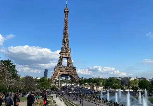 spot-foto-terbaik-di-menara-eiffel-paris