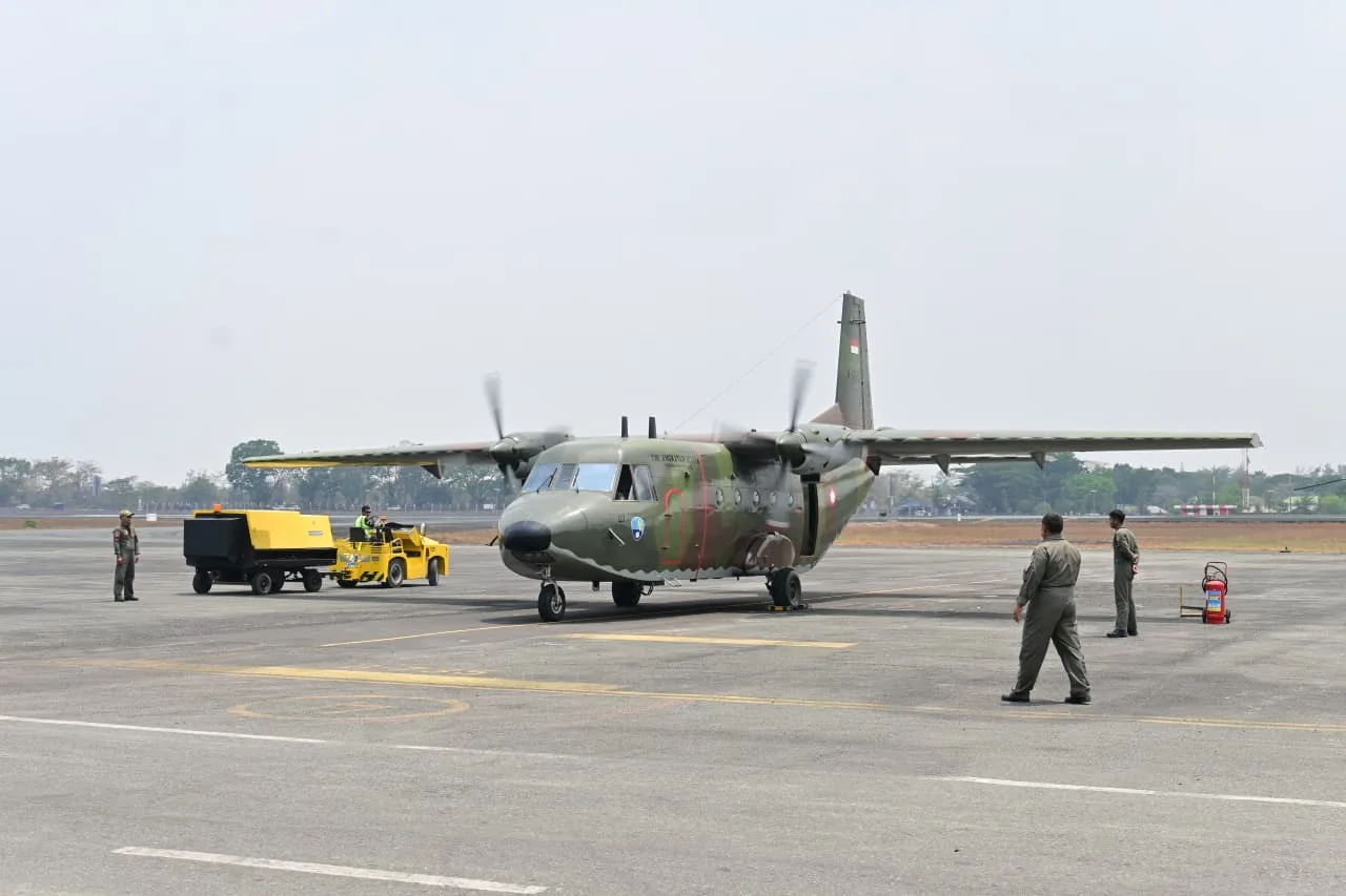 Pesawat NC-212