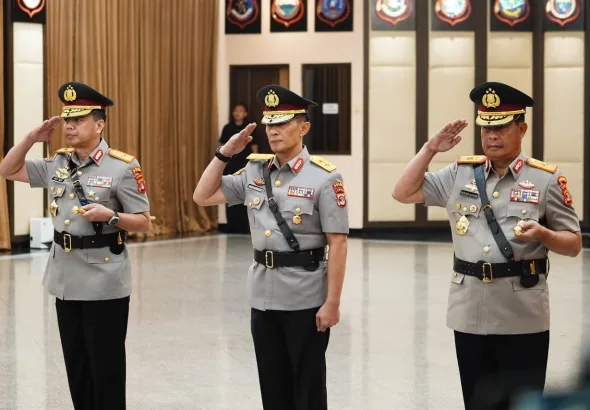 kapolri-pimpin-sertijab-kakorlantas-dan-tiga-kapolda-di-mabes-polri